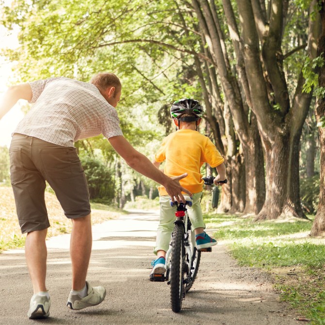 Should you choose a Cash or Stocks and Shares Junior ISA for your child?